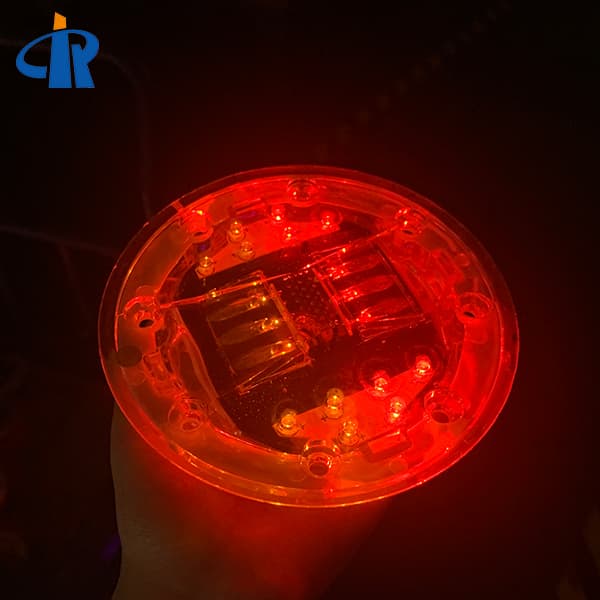 Red Glass Led Solar Pavement Marker With Spike